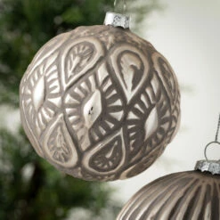 Cheap ❤️ Sullivans Vintage Ball Ornament - Set Of 2 🌟 -Sullivans Sales unnamed file 6741