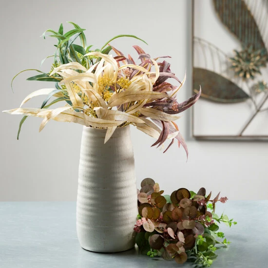 Brand new 🤩 Sullivans Ceramic White Glossed Vase - 5"L X 5"W X 11.5"H ⌛ 6 Brand new 🤩 Sullivans Ceramic White Glossed Vase - 5"L X 5"W X 11.5"H ⌛ - Image 4